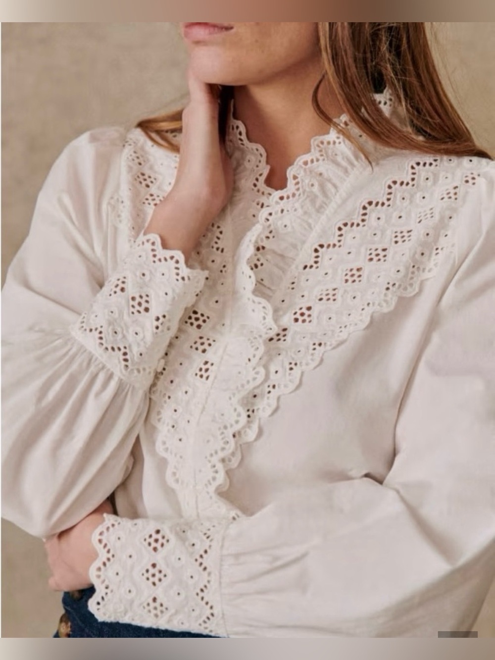Sezane Womwn’s White Lace-Trim V-Neck Women's EU 40 US 10 EUC Button Cassalia